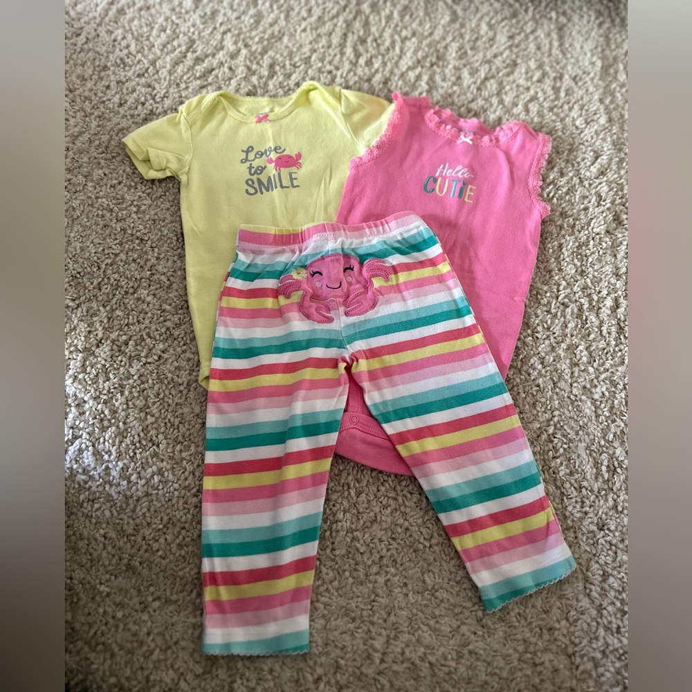 Carter’s 18 Month Onesie Set